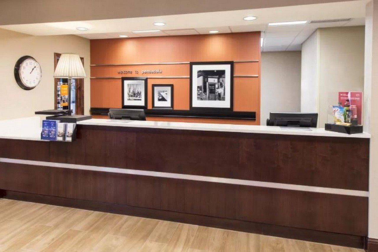 Hampton Inn & Suites Pensacola I-10 N At University Town Plaza Bagian luar foto