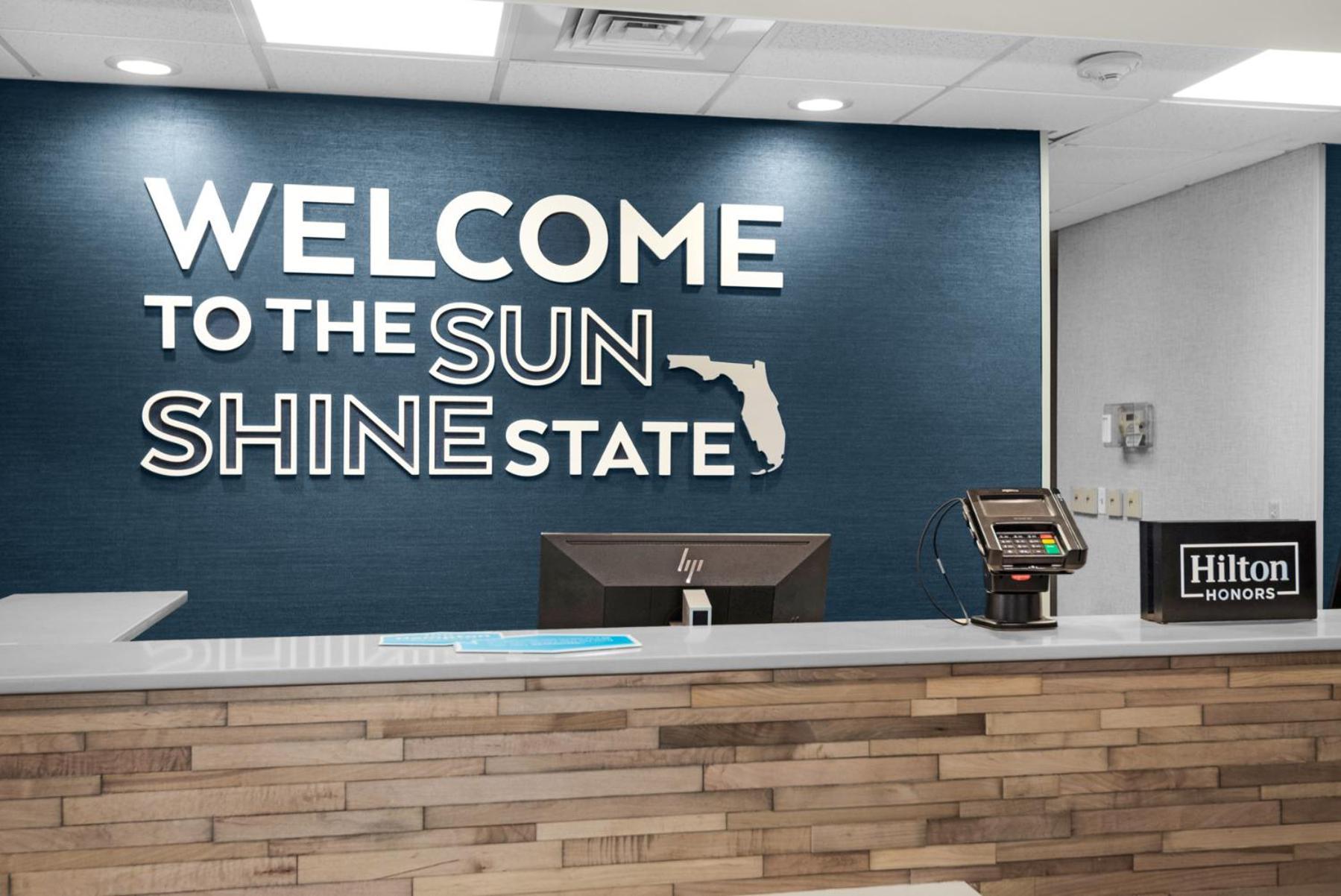 Hampton Inn & Suites Pensacola I-10 N At University Town Plaza Bagian luar foto