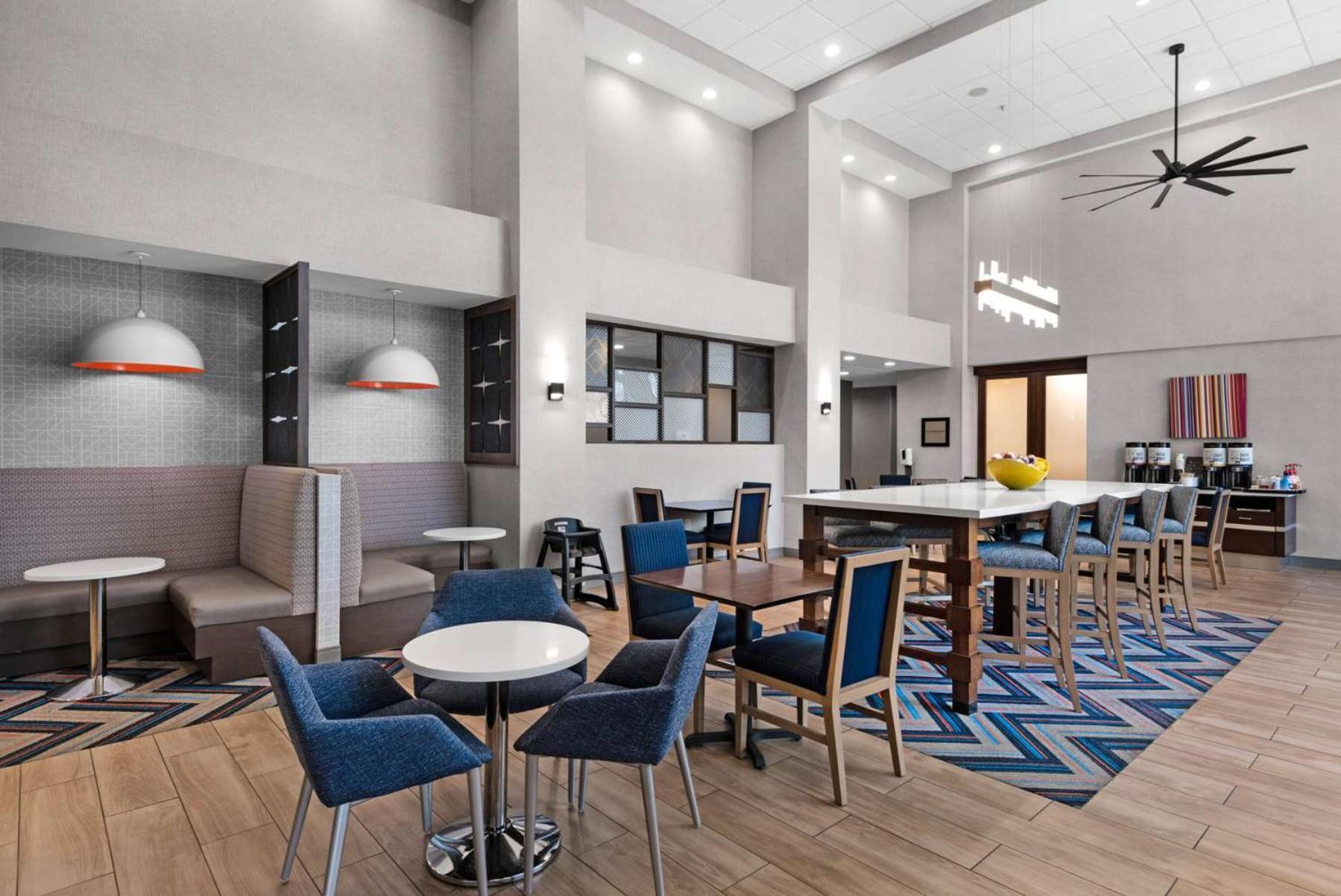 Hampton Inn & Suites Pensacola I-10 N At University Town Plaza Bagian luar foto