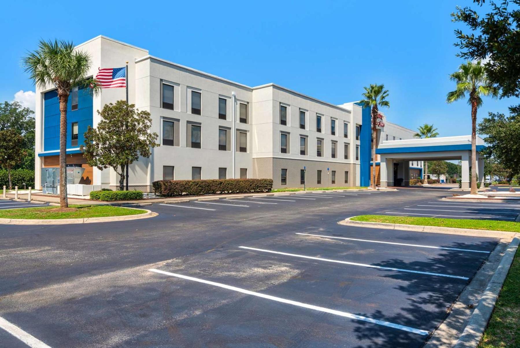 Hampton Inn & Suites Pensacola I-10 N At University Town Plaza Bagian luar foto