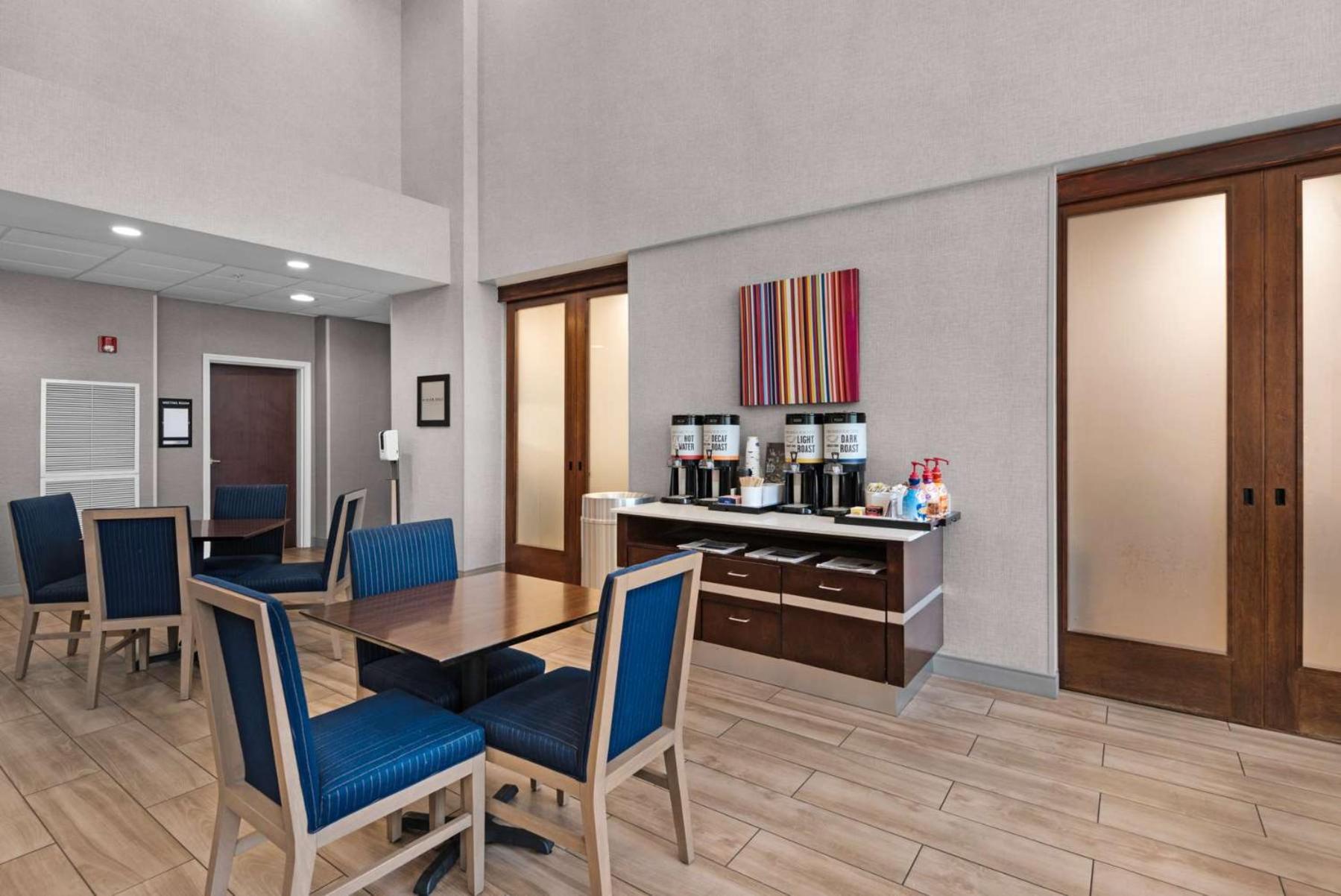 Hampton Inn & Suites Pensacola I-10 N At University Town Plaza Bagian luar foto
