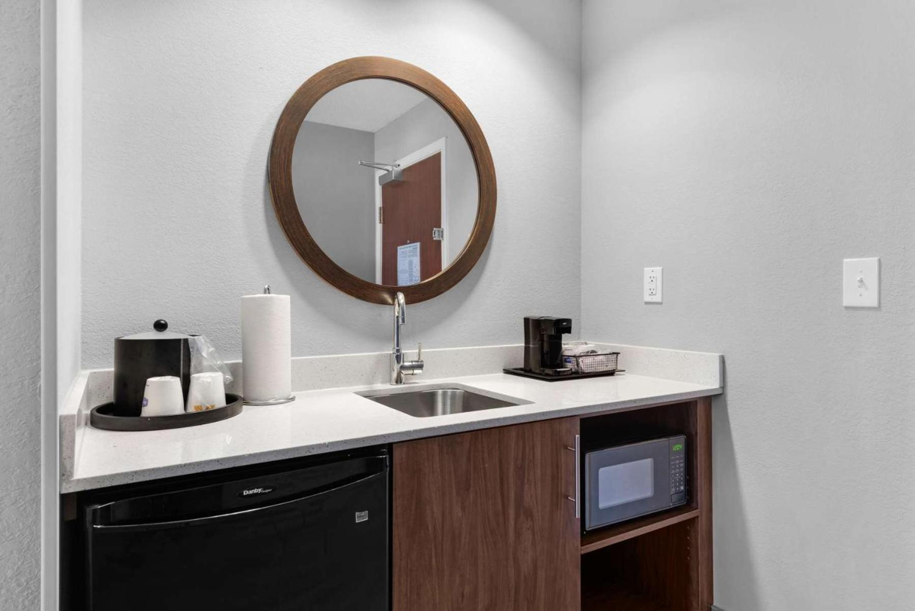 Hampton Inn & Suites Pensacola I-10 N At University Town Plaza Bagian luar foto