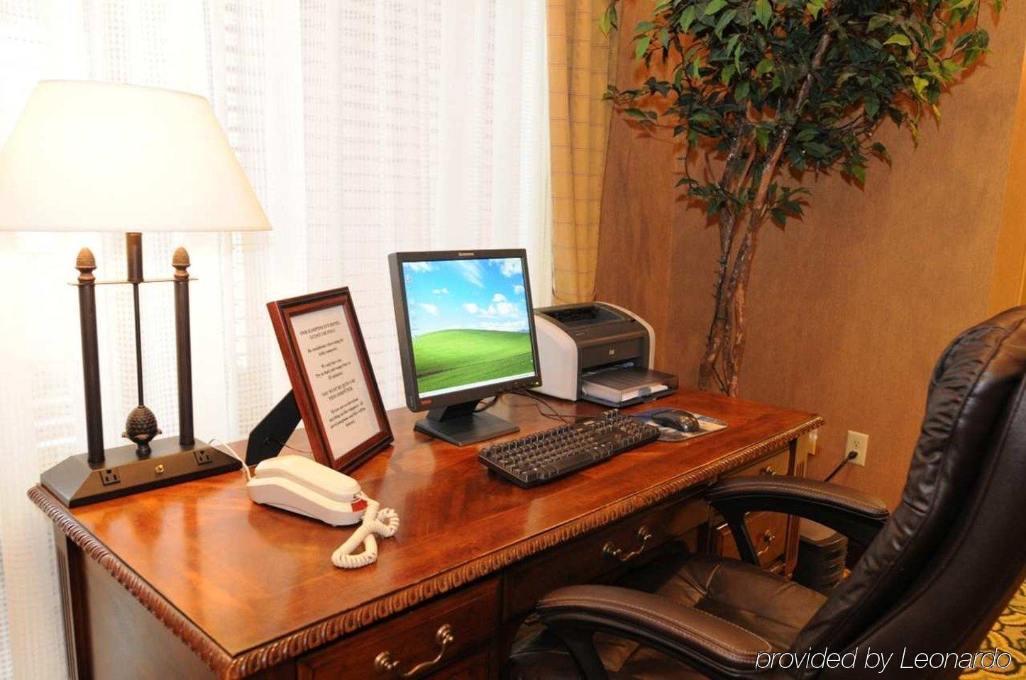 Hampton Inn & Suites Pensacola I-10 N At University Town Plaza Bagian luar foto